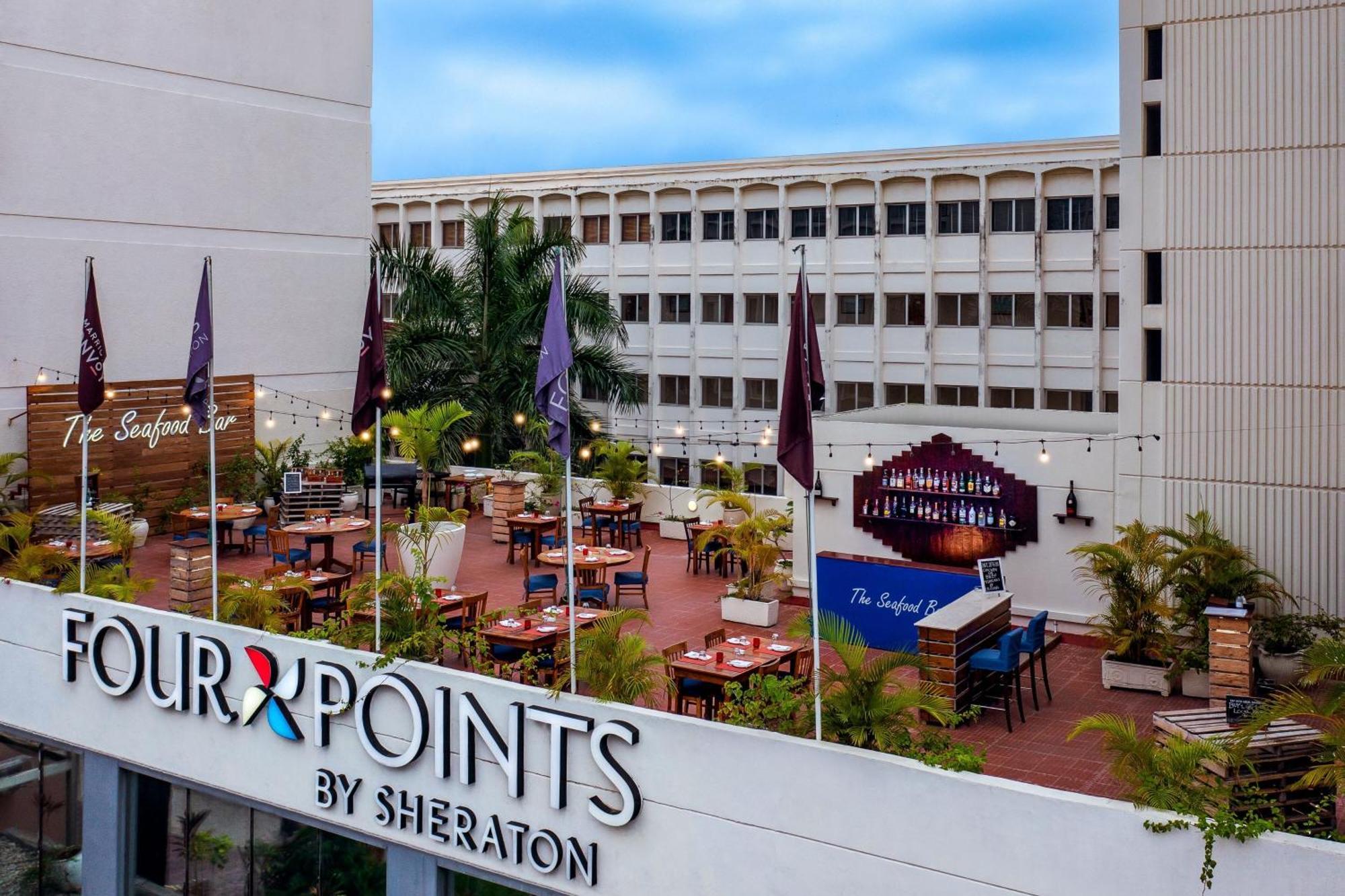 Four Points By Sheraton Dar Es Salaam New Africa Hotel Bagian luar foto