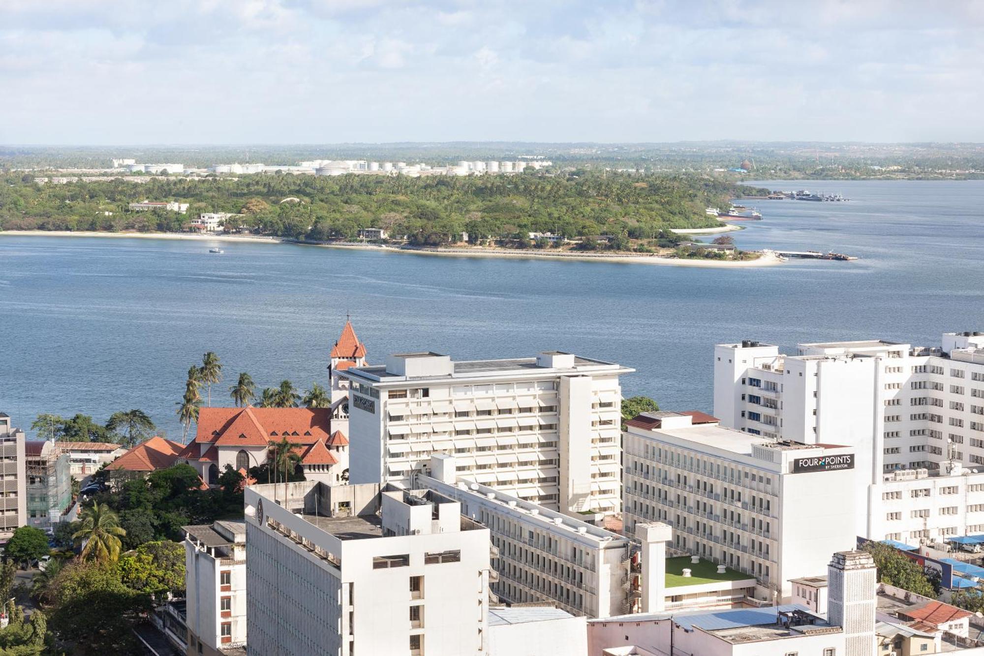 Four Points By Sheraton Dar Es Salaam New Africa Hotel Bagian luar foto